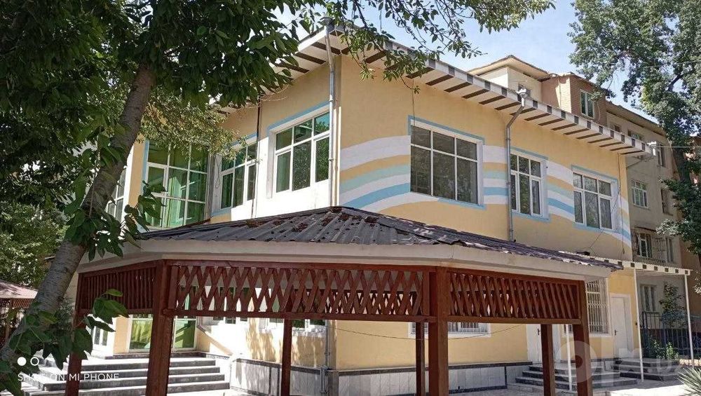 Чиланзар, 11 квартал — коммерческое помещение 750 м²