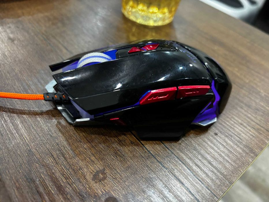 Мощен лаптоп за гейминг и работа i9 9900K, RTX 2060, 32GB RAM, 2TB SSD