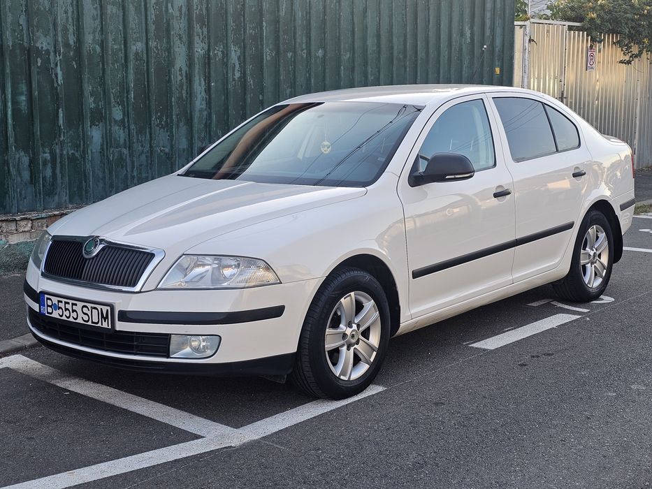 SKODA Octavia 2012 — imagine 2