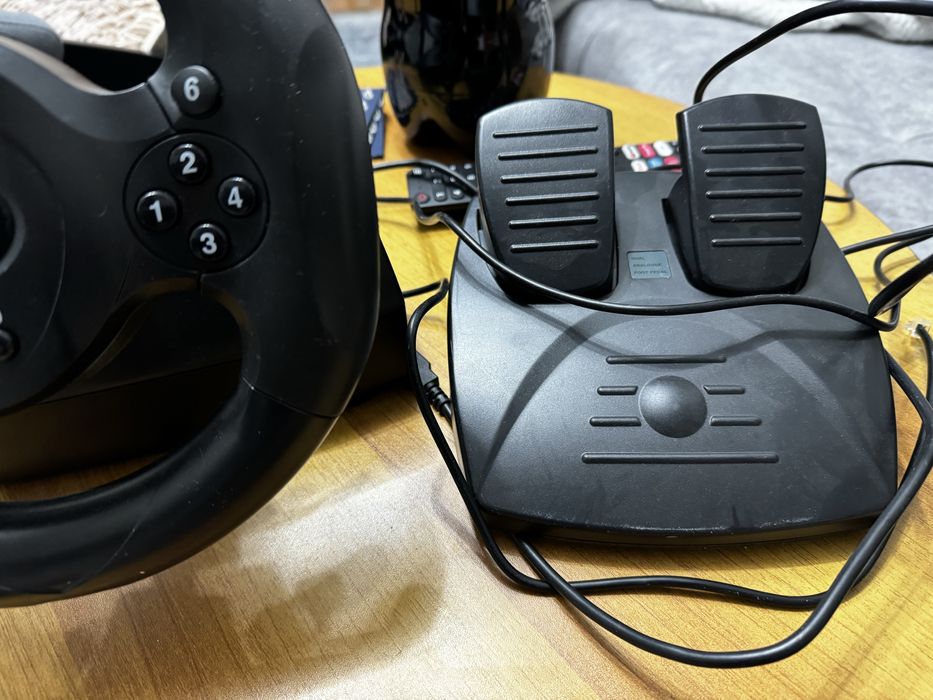 Продам руль для компьютерных игр