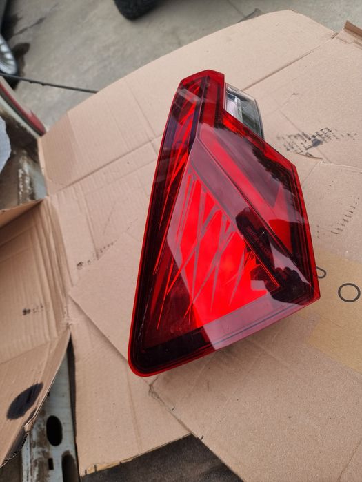 tripla stop led stanga skoda octavia 4 cod 5E3945207