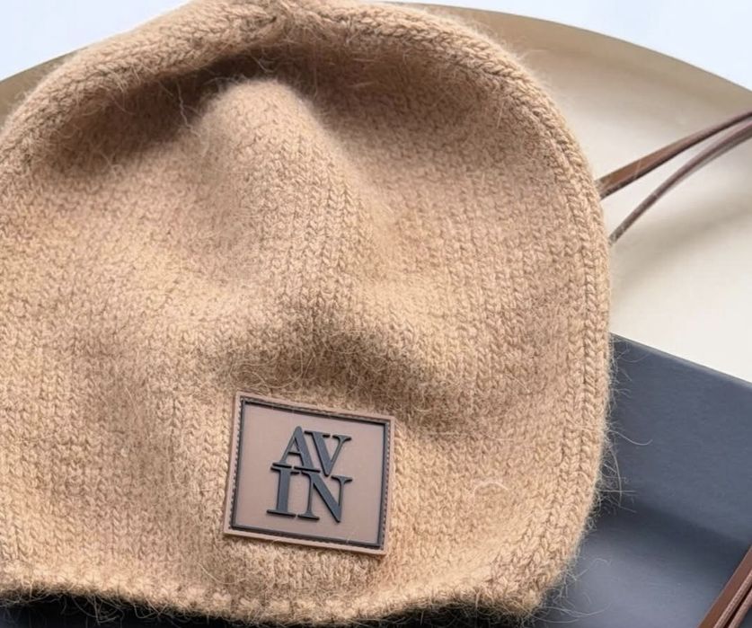 Avin      шапка.