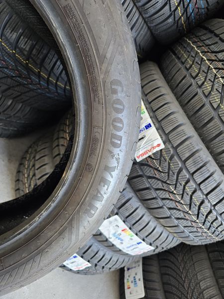 215/55/18 GOODYEAR 2бр