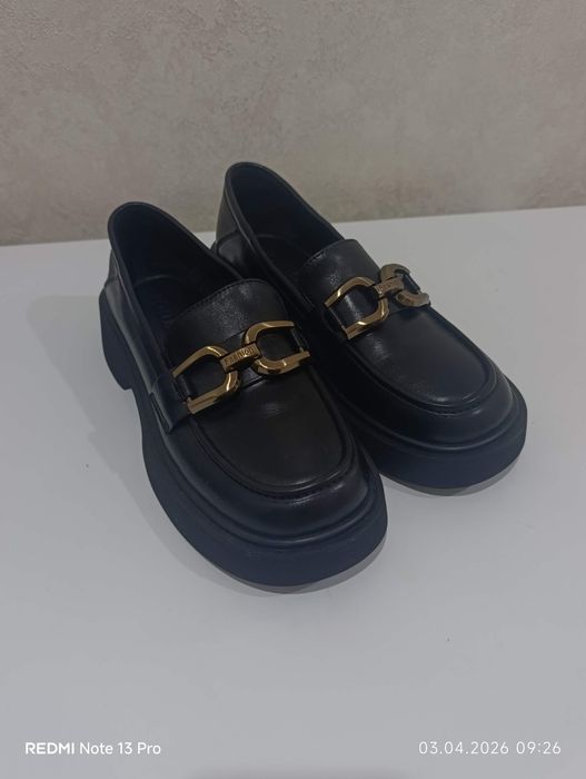 Одежда и обувь женская