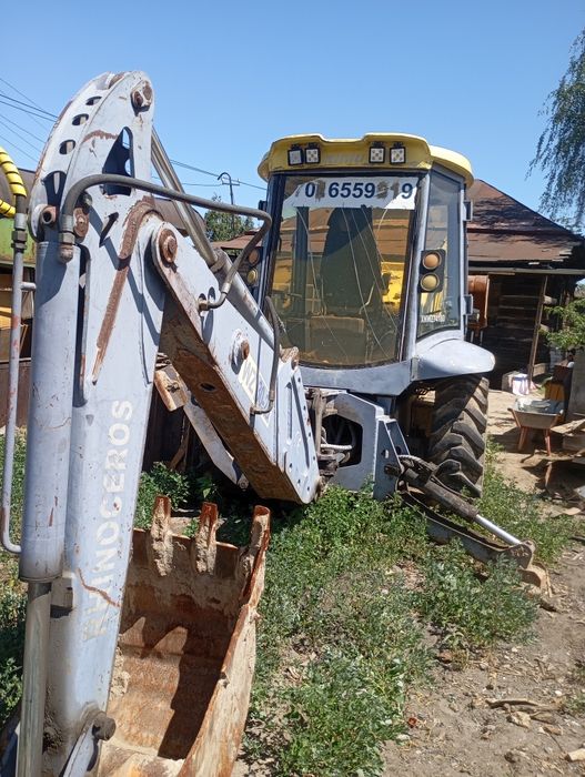 Требует замены Двигателя