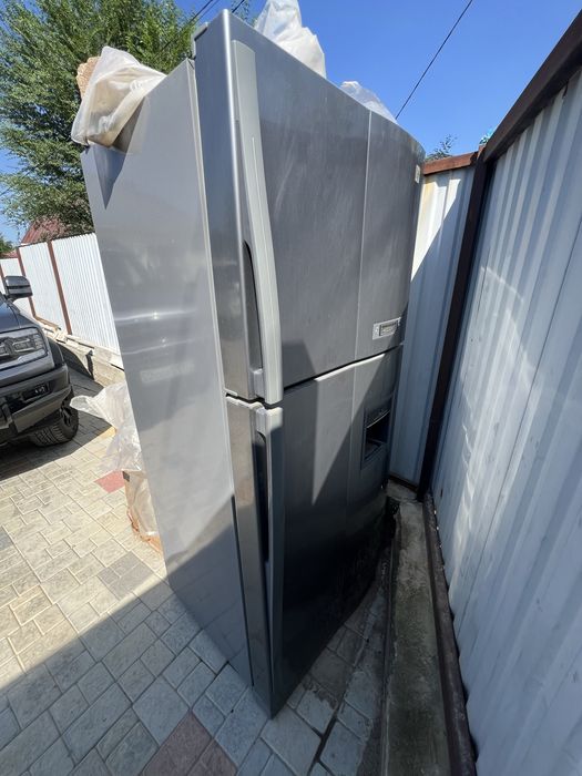 Продам холодильник LG