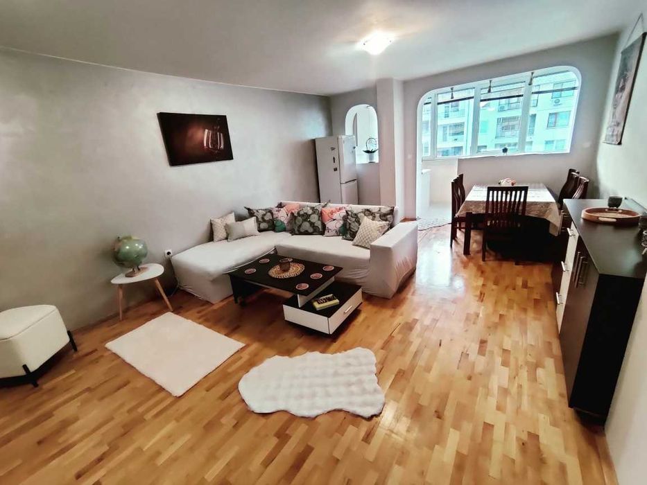 Дава се под наем Тристаен апартамент в София, Хладилника - 103 кв.м за 749 € - Снимка #1