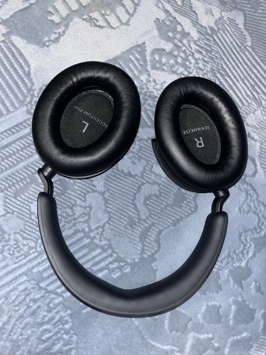 Слушалки Sennheiser ACCENTUM Plus