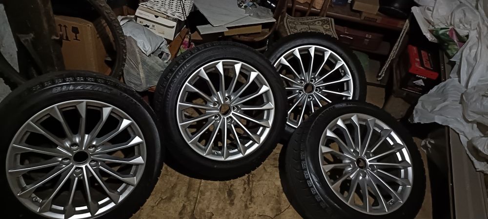 Шины с дисками в отличном состоянии