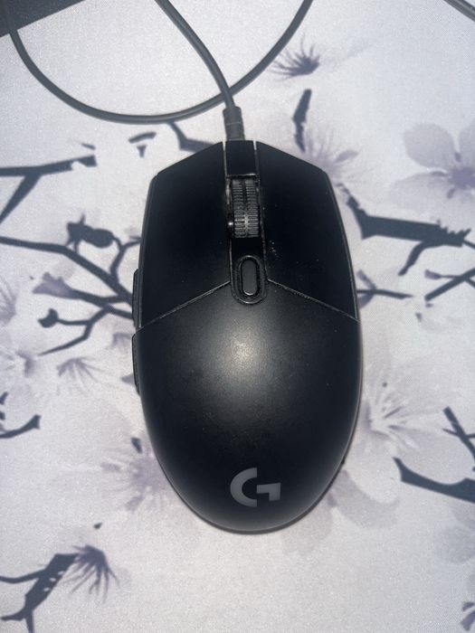 Продам мышку Logitech g102