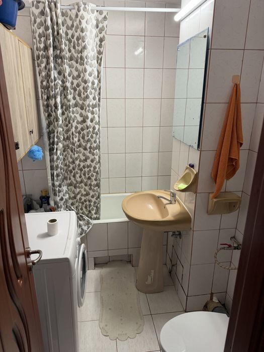 Inchiriez apartament 2 camere  Str. Pandurilor  Tudor