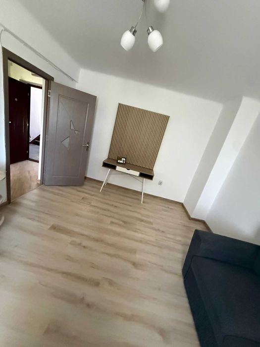 Apartament 2 camere decomandat centru
