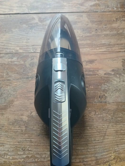 Ръчна безжична прахосмукачка – компактна, силна, с приставки