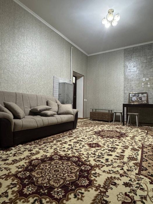 2х комнатная с мебелью и техникой выше Хакимията