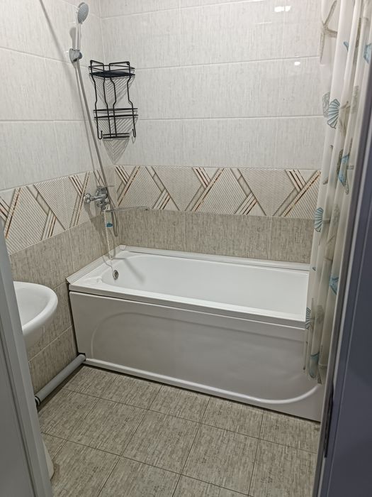 Arenda kvartira oilaga. Manzil Sputnik 16. Chinor metro bekati