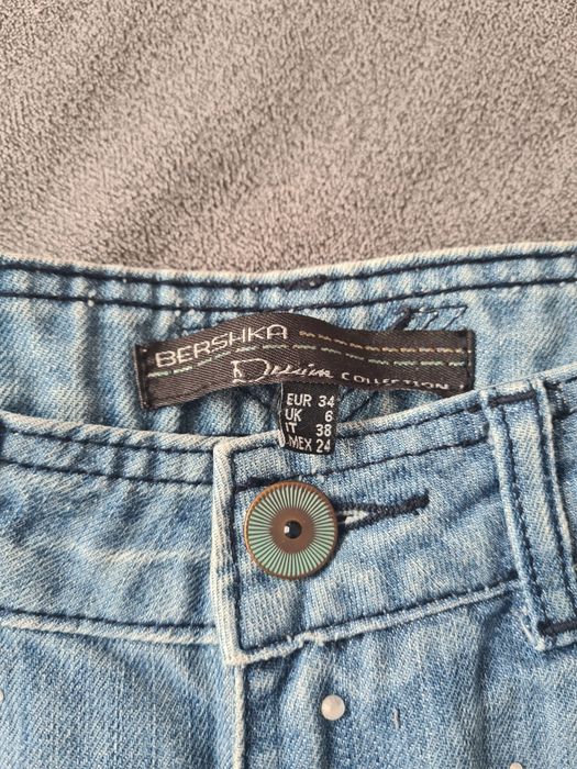 Blugi scurti Bershka 34, xS
