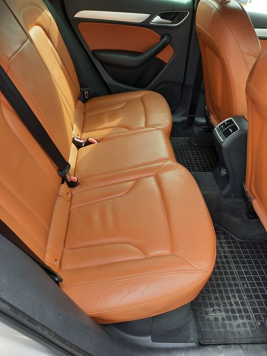 Vând Audi Q3 4x4 2.0 TDI
