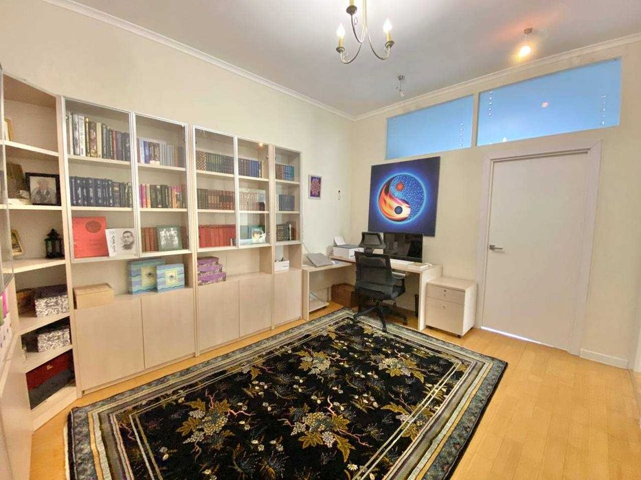 4-комнатная квартира · 130 м²