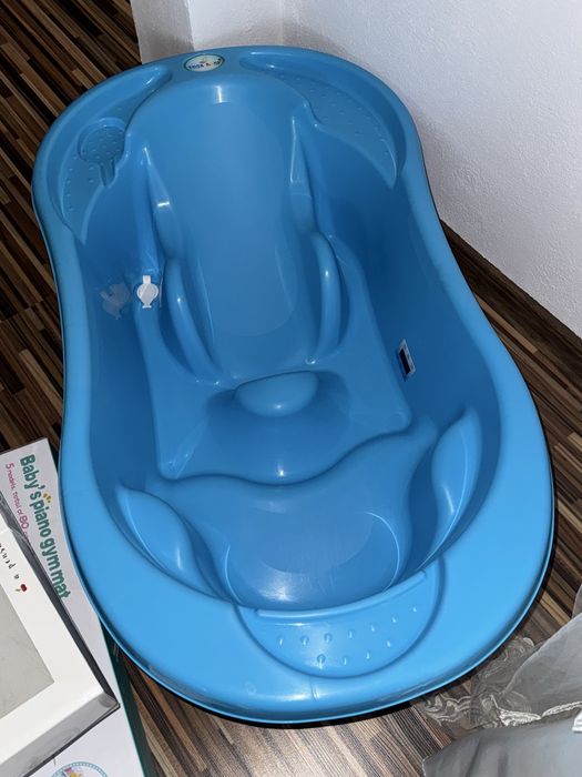 Cada de baie pentru bebelusi