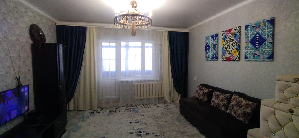 Обменяю 4 комнатную, лен. проект на дом /коттедж/