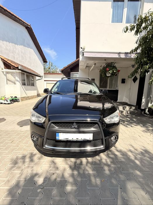 Mitsubischi ASX , 1.8 DI-D, 2012, 2WD, 150 CP, bare Thule, carlig decuplabil, 2 seturi 4 anvelope iarna/vara noi Pirelli si Hankook