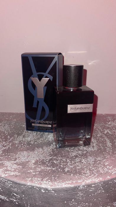 Yves Saint Laurent Y Eau De Parfum 100ml aproape nou