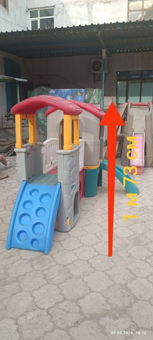 Продам б/у детский домик- горка