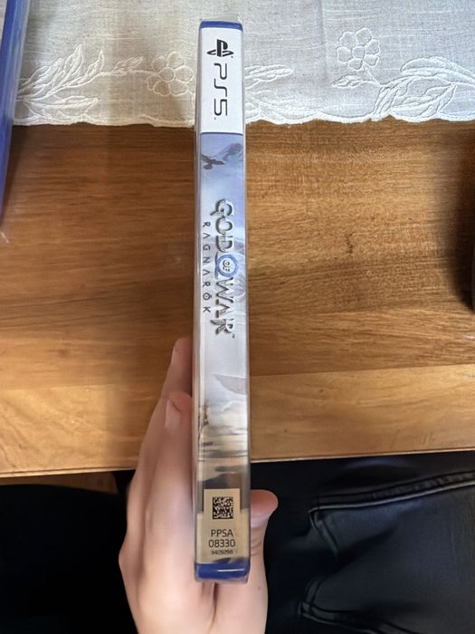 God of war ragnarok Ps5 чисто нова запечатана,  закупена от  Ozone за подарък