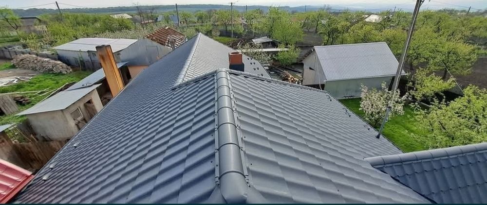 Montaj acoperiș cur