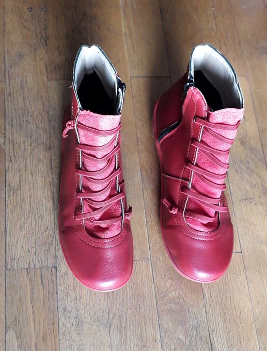 Дамски боти – чисто нови