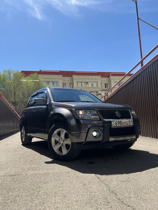 Продам крассовер suzuki grand vitara