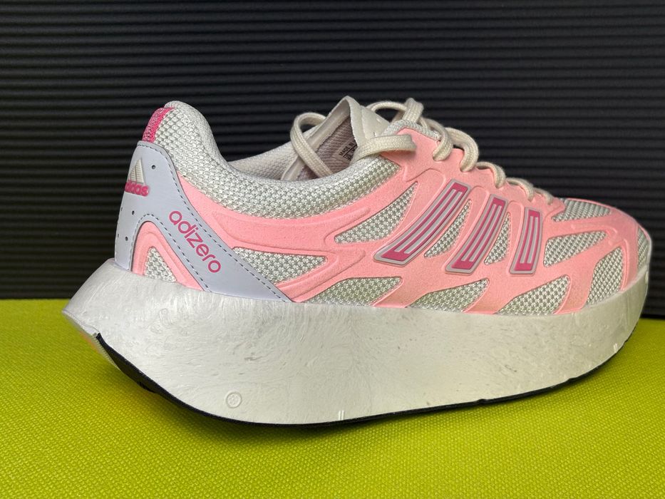 Vând ADIDAS ADIZERO ARUKU , mărimea 43 1/3 , unisex , noi