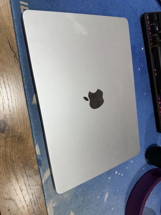 Macbook air m2 13 8/256