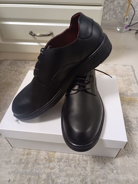 Pantofi premium protectie cu bombeu,43!
fara metal, Cosmos, S3, 43