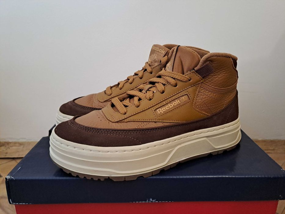 Дамски кецове Reebok club c geo mid brown