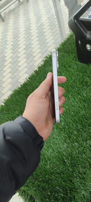 Iphone 17 Pro korpusda iPhone Xr yana sotuvda keldi 128 gb xotira