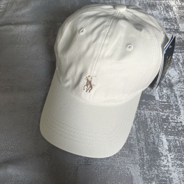 Sapca Polo alba-noua