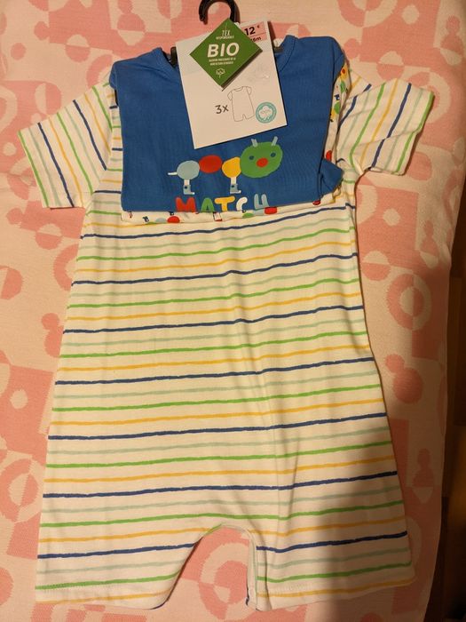 Детски дрехи рр98(ризи с дълъг ръкав(елече),ватирани дънки,ромпър пижа