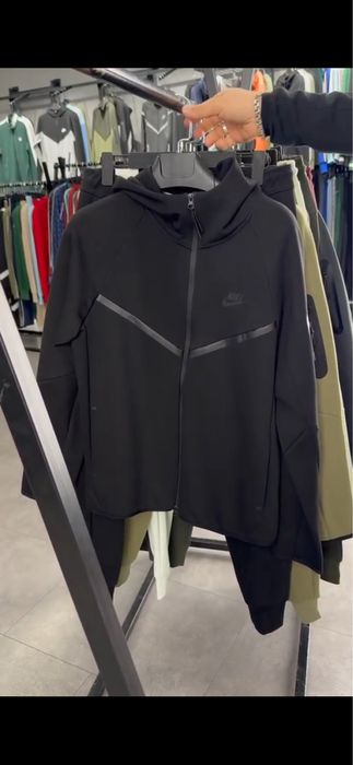 Trening Nike Tech Fleece