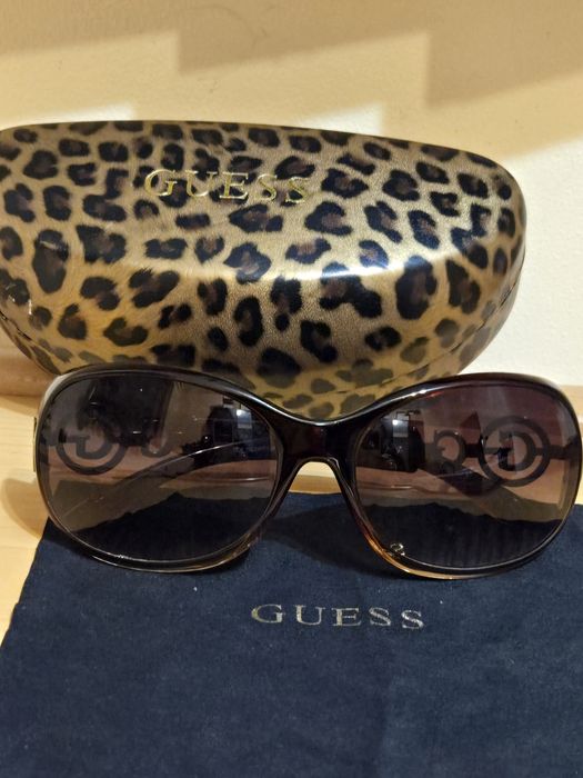 Дамски слънчеви очила Guess