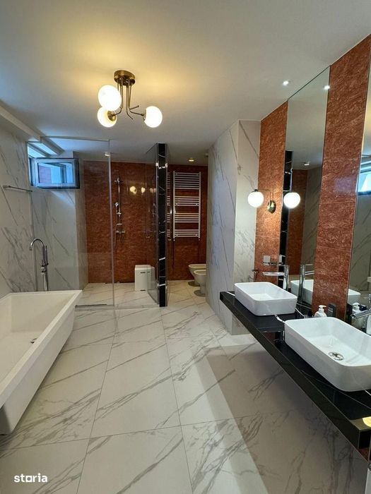 Vila  6 camere de inchiriat