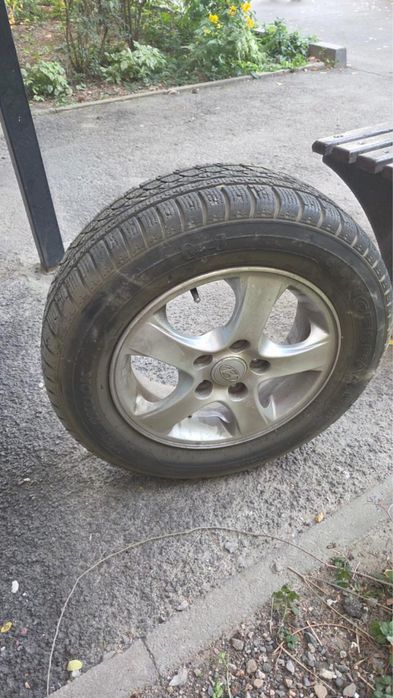 Шины с дисками Hyundai Elantra