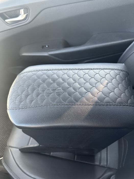 Продам подлокотник универсальный