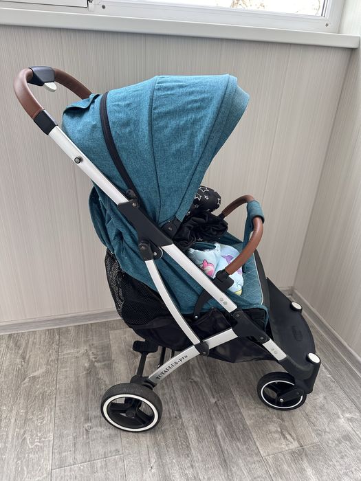 Коляска прогулочная