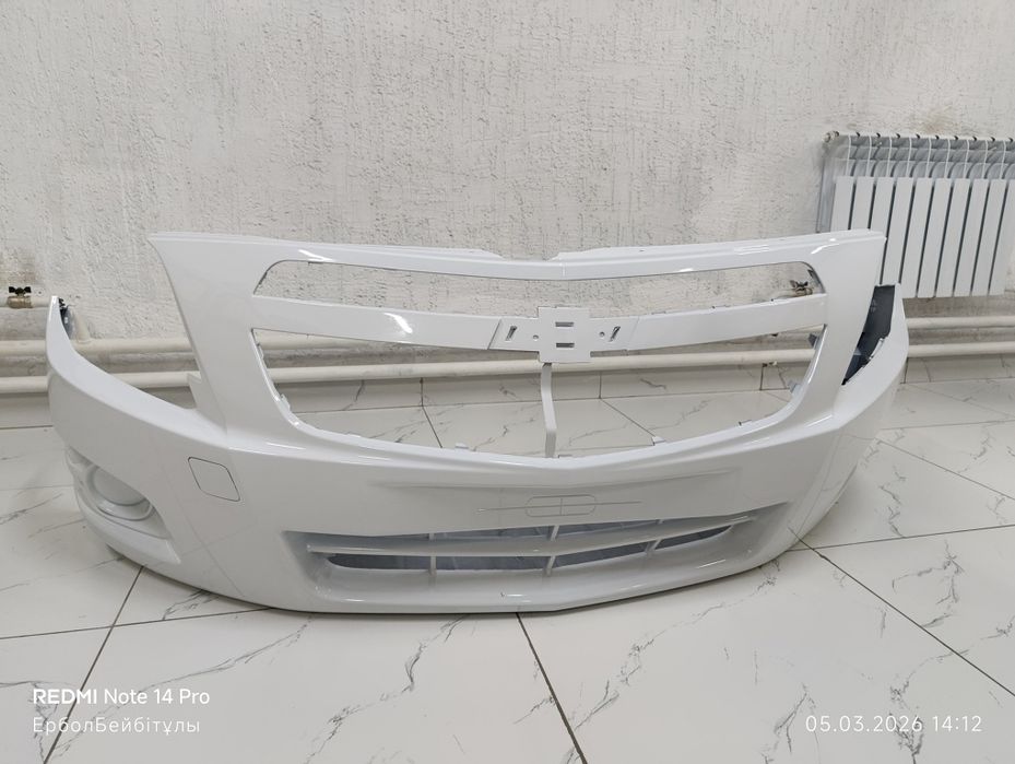 Продам бампер кобальт