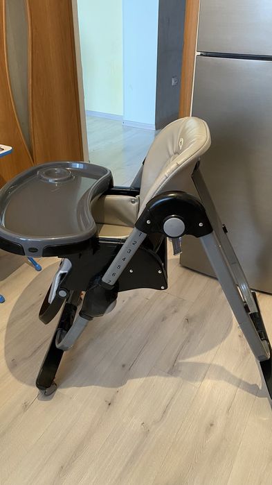 Детский стол для кормления