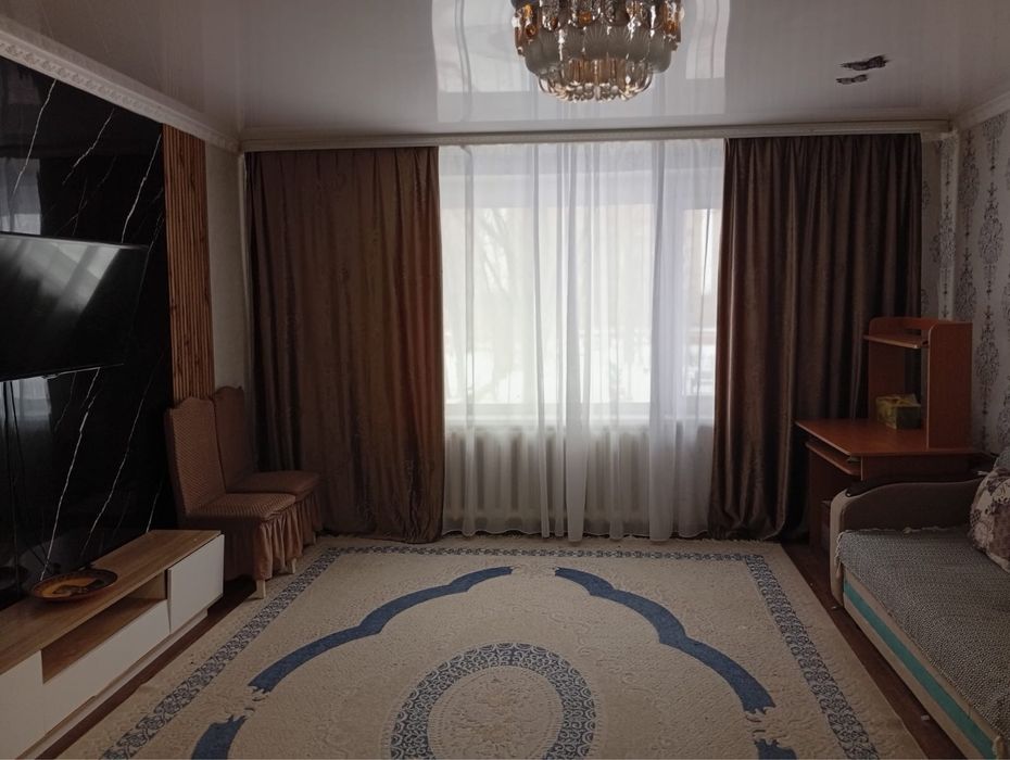 Продам квартиру на 168квартале