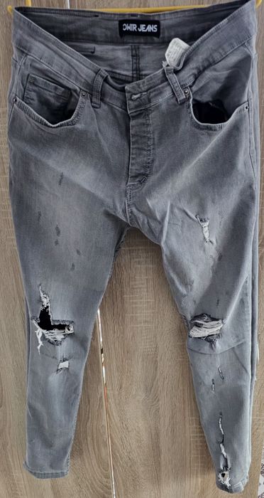 Различни модели дънки