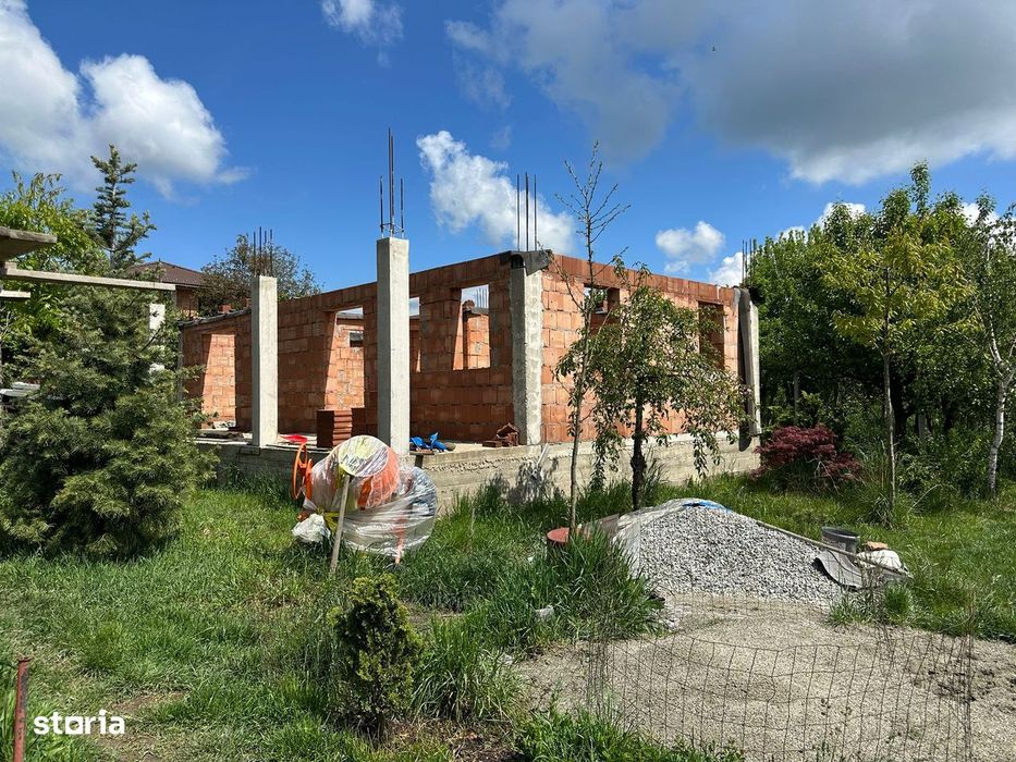 Teren  - 550 mp cu constructie