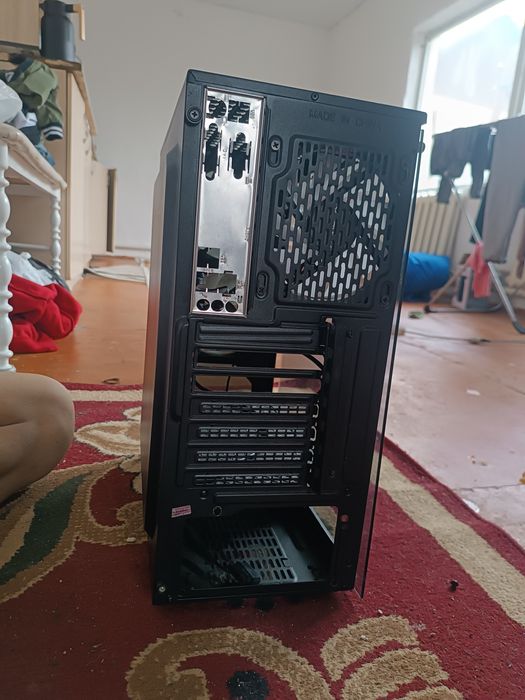 Корпус срочнр продам